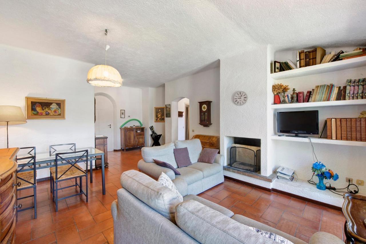 Residence I Prati Di Giussana Lierna Luaran gambar