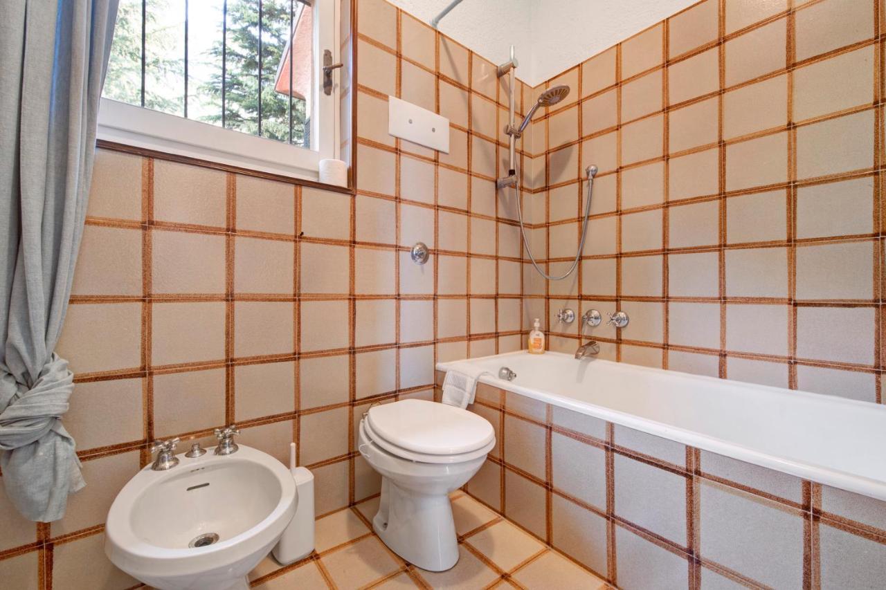 Residence I Prati Di Giussana Lierna Luaran gambar