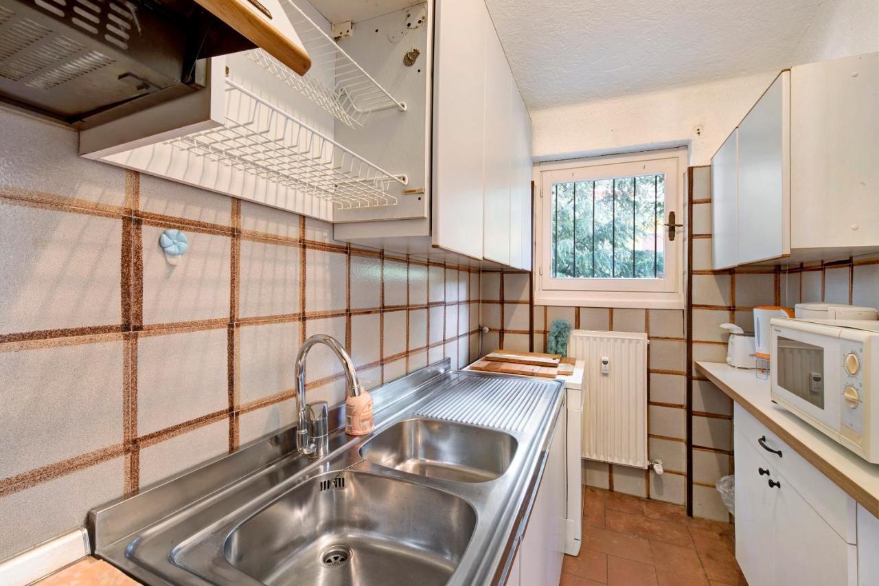 Residence I Prati Di Giussana Lierna Luaran gambar