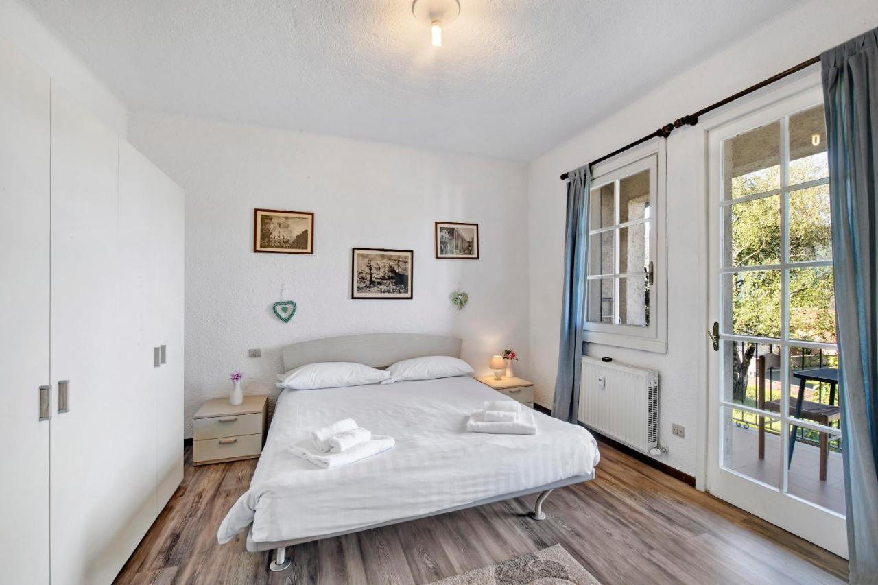 Residence I Prati Di Giussana Lierna Luaran gambar