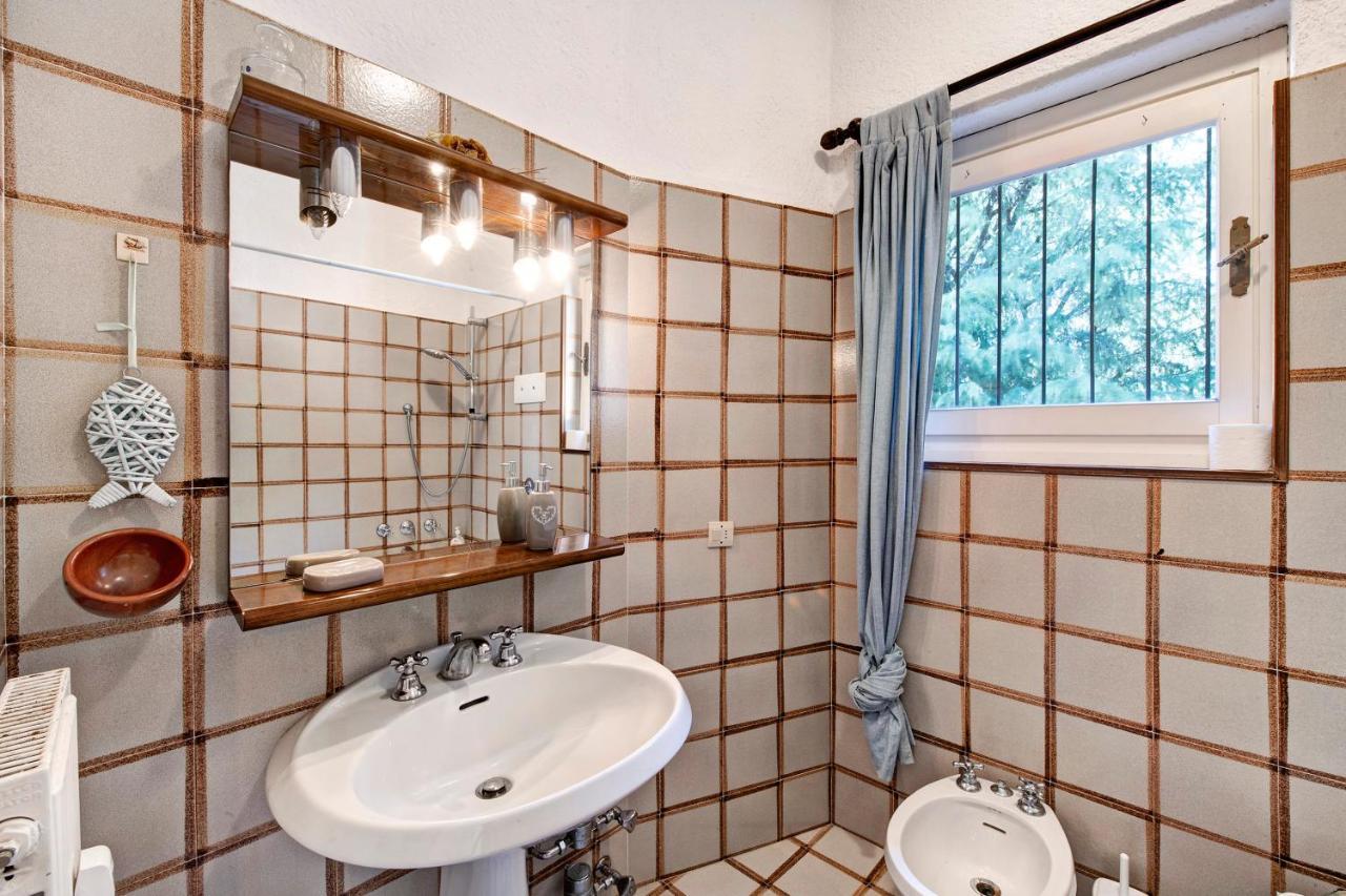 Residence I Prati Di Giussana Lierna Luaran gambar